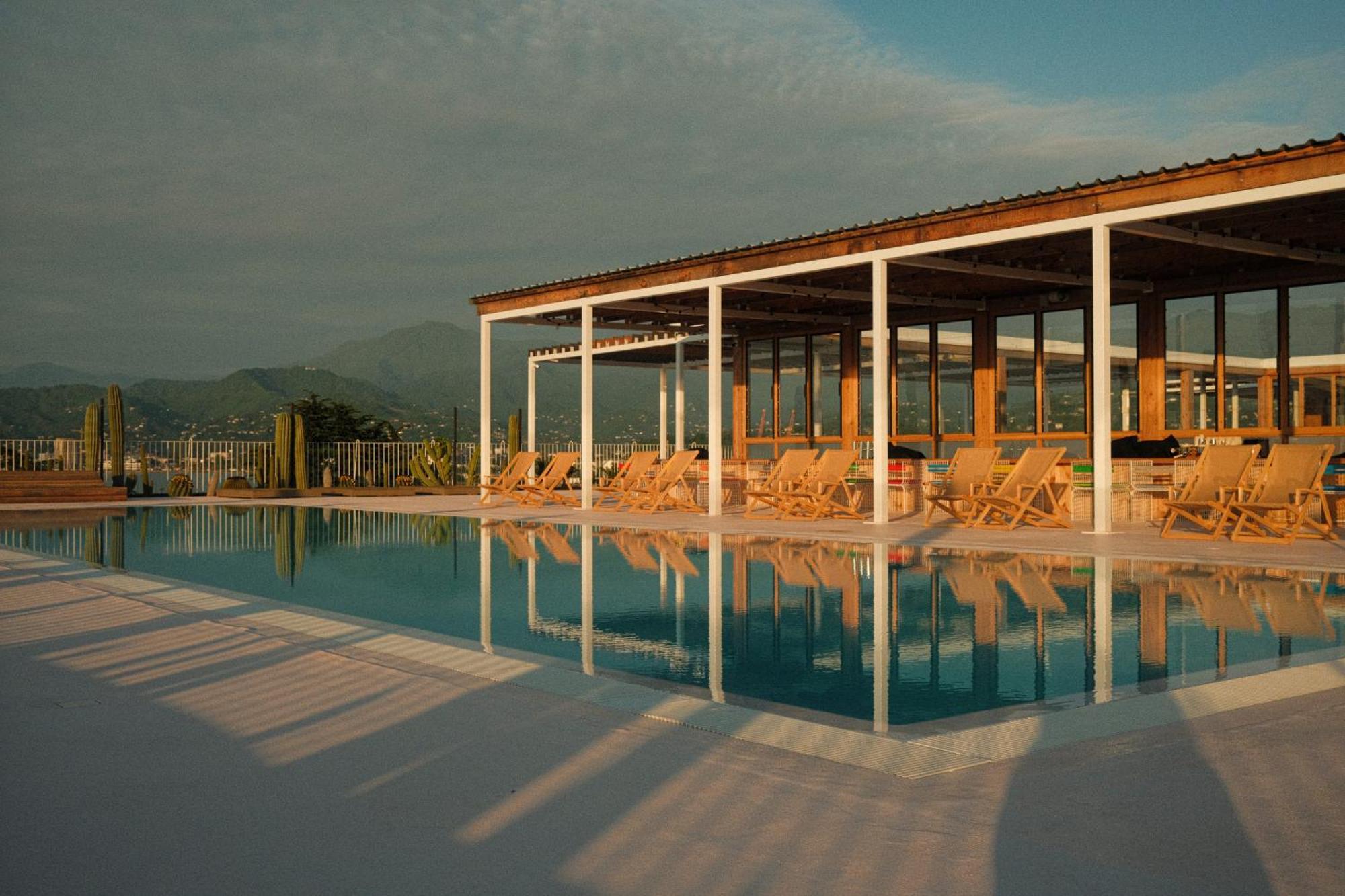 Rooms Hotel Batumi Exterior foto
